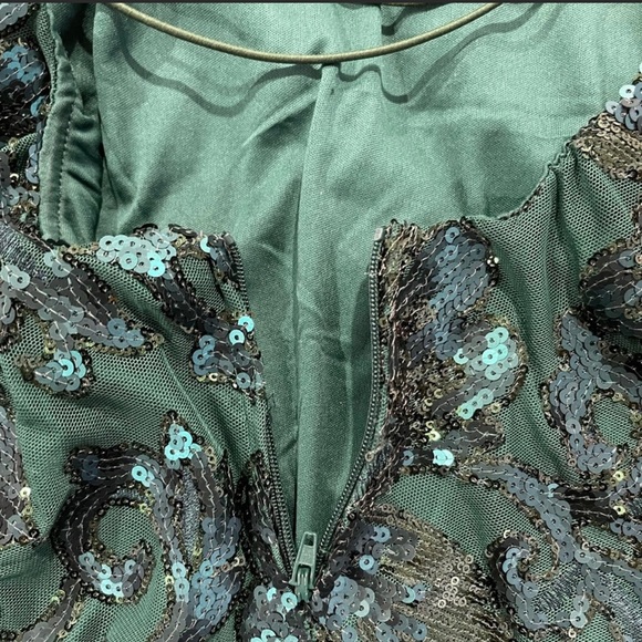 Emerald juniors sequin gown/ dress - Picture 9 of 16